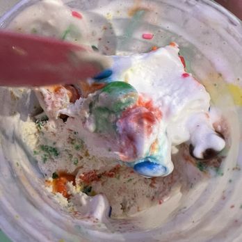 Double Rainbow Cafe - Benicia birthday sundae - Ice Cream & Frozen Yogurt Near Me - Benicia, California Double Rainbow Cafe - Benicia birthday sundae - Ice Cream & Frozen Yogurt Near Me - Benicia, California