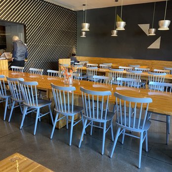 Manaow - Indside Seating - Thai Near Me - Long Beach, California Manaow - Indside Seating - Thai Near Me - Long Beach, California