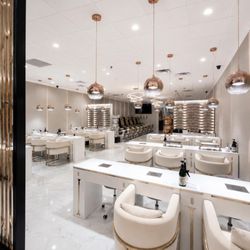 Glow Nails & Spa