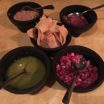 Restaurant Labná - Chips & Salsa - Yucatan Near Me - Cancún, ROO