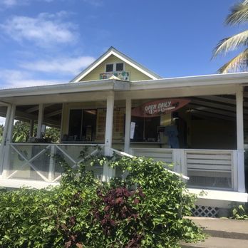 What's Shakin' - Outdoor restaurant - Breakfast & Brunch Near Me - Pepeekeo, Hawaii