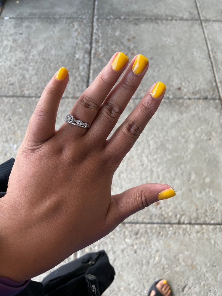 T & T NAILS Updated September 2024 4520 Broadway Blvd, Monroeville