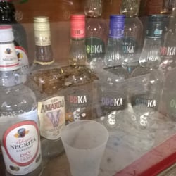 La casa de los Vinos - Ron, vodka...