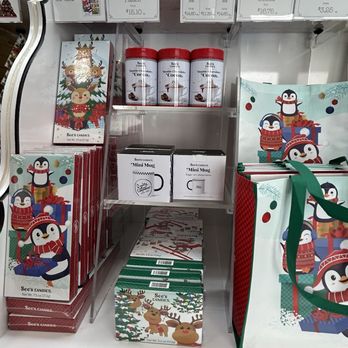 See's Candies - Christmas chocolates - Candy Stores Near Me - Honolulu, Hawaii See's Candies - Christmas chocolates - Candy Stores Near Me - Honolulu, Hawaii