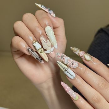 M-Studio Lounge - Nails Extensions - Hair Salons Near Me - Burnaby, British Columbia
