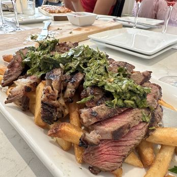 Waters Edge Wineries - Chimichurri Steak and Frites - Wineries Near Me - Norfolk, Virginia Waters Edge Wineries - Chimichurri Steak and Frites - Wineries Near Me - Norfolk, Virginia