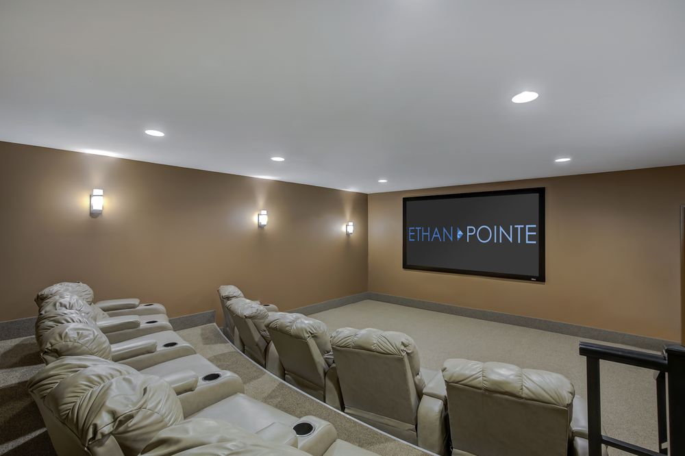 ETHAN POINTE APARTMENTS Updated September 2024 18 Photos & 10
