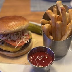 Bistro 101 - Burger & Fries