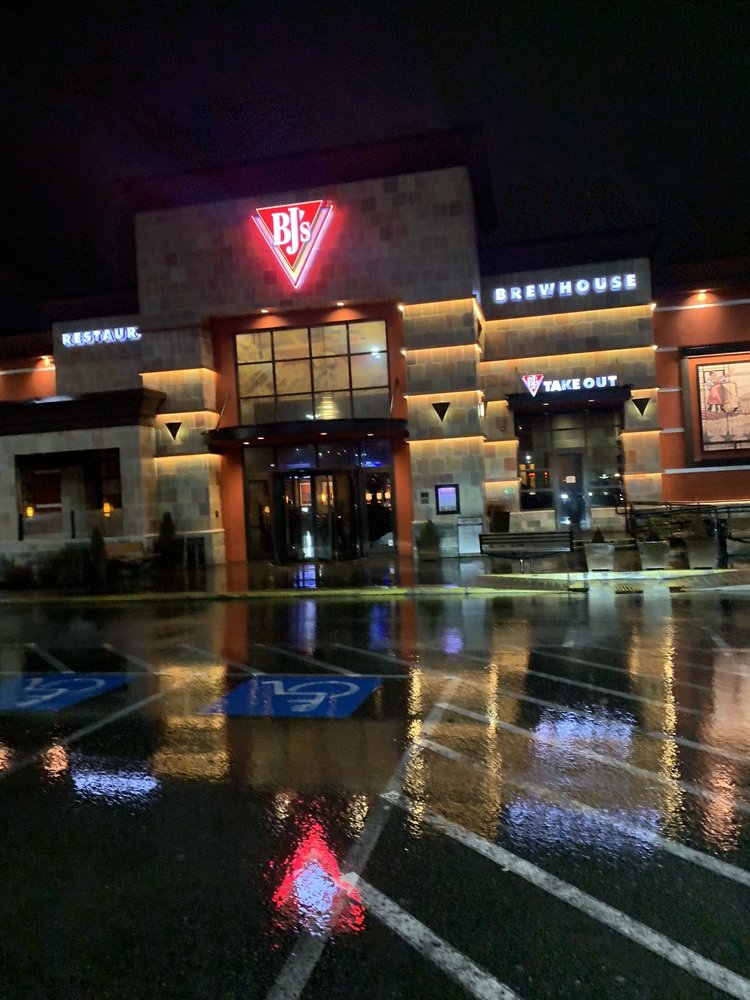 BJ's Restaurant & Brewhouse