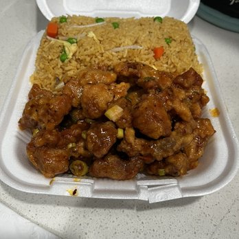 Kwan & Wok Chinese Restaurant - C32. Orange Chicken Combo Plate - Chinese Near Me - Phoenix, Arizona