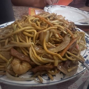 Wontons - House lo-mein - Chinese Near Me - Sanbornville, New Hampshire Wontons - House lo-mein - Chinese Near Me - Sanbornville, New Hampshire