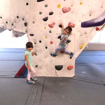 Aesthetic Climbing Gym - Aesthetic Climbing Gym, Lake Forest - Climbing Near Me - Lake Forest, California