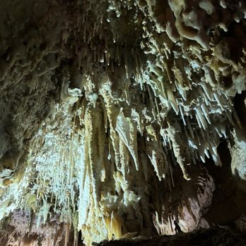 Crystal Lake Cave - Tours Near Me - Dubuque, Iowa Crystal Lake Cave - Tours Near Me - Dubuque, Iowa
