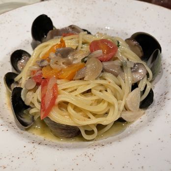 San Lorenzo - Linguine with clam sauce (dinner special) - Italian Near Me - Washington, DC, District of Columbia San Lorenzo - Linguine with clam sauce (dinner special) - Italian Near Me - Washington, DC, District of Columbia