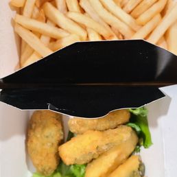 Small fries and stuffed jalapeño peppers