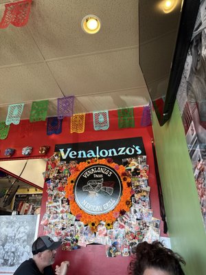 Venalonzo's Tacos by null