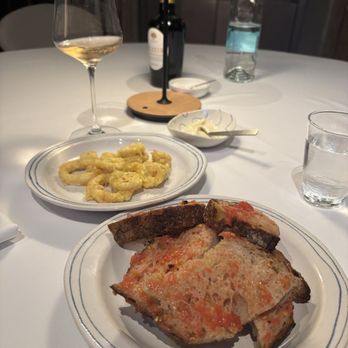 Al Kostat - Pan con tomate - Tapas/Small Plates Near Me - Barcelona, B