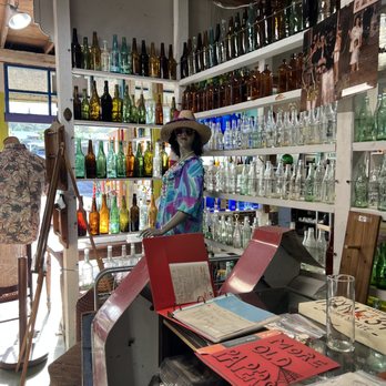 Glass From the Past - Antiques Near Me - Honomu, Hawaii Glass From the Past - Antiques Near Me - Honomu, Hawaii
