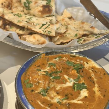 Royal Indian Curry House - Vegetarian Curry with Cheese & Garlic Naan - Indian Near Me - Long Beach, California Royal Indian Curry House - Vegetarian Curry with Cheese & Garlic Naan - Indian Near Me - Long Beach, California