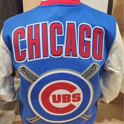 Modern Man - Cubs jacket in store