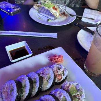 The Hukilau - The Big Money California Roll - Sushi Bars Near Me - Florence, Oregon