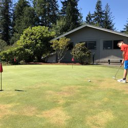 Coos Golf Club - Putting green