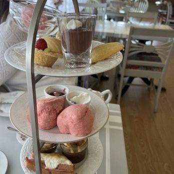 Dragonfly Tea Room - Paris theme - Tea Rooms Near Me - Modesto, California Dragonfly Tea Room - Paris theme - Tea Rooms Near Me - Modesto, California