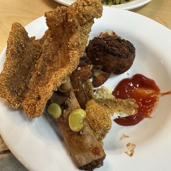 GOLDEN CORRAL BUFFET GRILL Updated February 2026 32 Photos 78