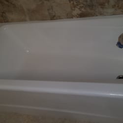 Multi Surface Renew - Get rid of those 1970's yellow,blue, green tubs and get resurfaced and have your tub look like this