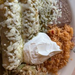 El Tapatio - Enchiladas Suizas