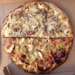 Moitié Parmentiere, moitié Kentucky (chorizo/poivrons un peu trop piquante a mon goût)