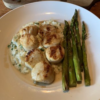 Seasons 52 - Caramelized Grilled Sea Scallops!!!! - New American Near Me - Boca Raton, Florida Seasons 52 - Caramelized Grilled Sea Scallops!!!! - New American Near Me - Boca Raton, Florida