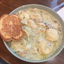 Chicken pesto ravioli Chicken pesto ravioli