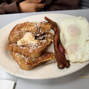 Carver Cafe - Delis Near Me - Damascus, Oregon