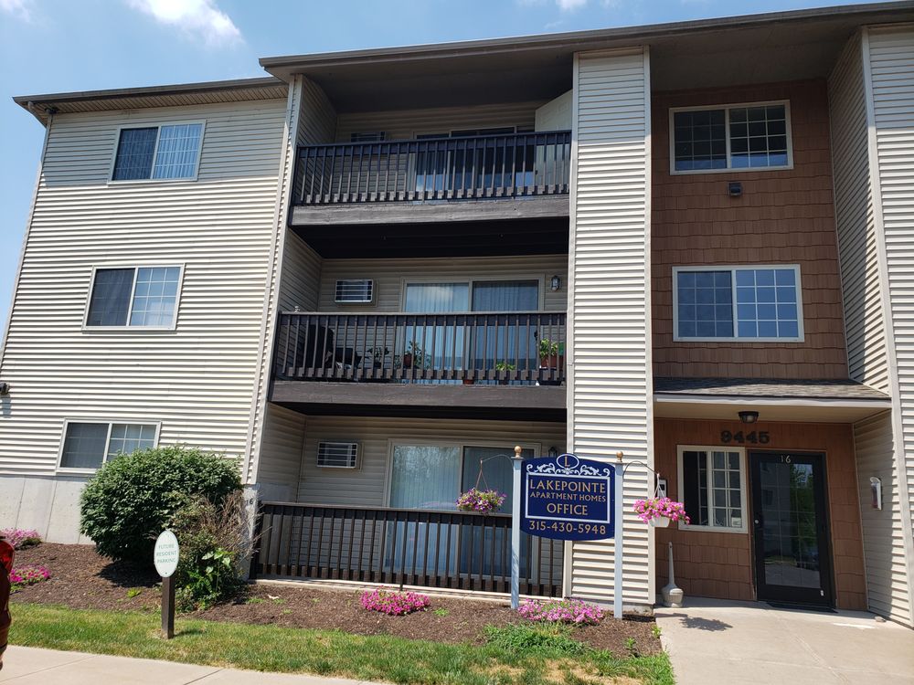 LAKEPOINTE APARTMENT HOMES Updated June 2024 Request Information