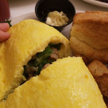Briarpatch Restaurant - Spinach goat cheese and sausage omelet - American Near Me - Winter Park, Florida