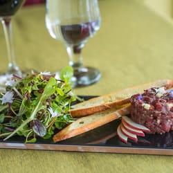 A la Bonne Votre - Voici notre tartare de cerf façon Bonne Vôtre.