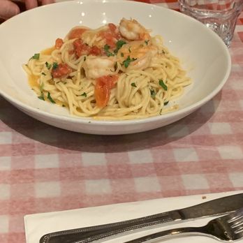 Taverniti - Linguine Alfredo with shrimp - Italian Near Me - Toronto, Ontario