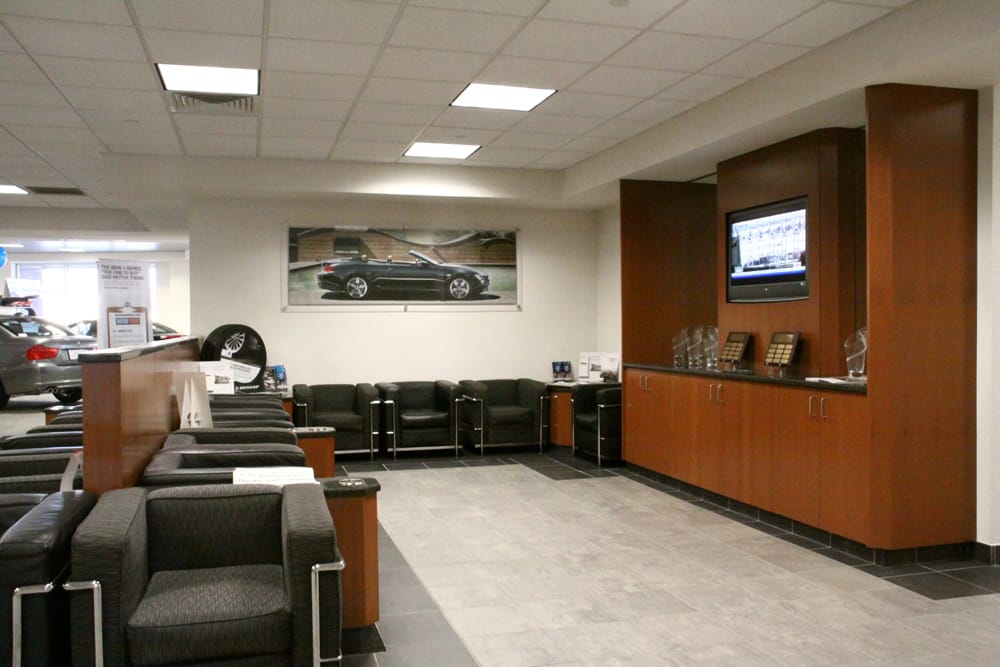 BMW OF WARWICK Updated October 2024 24 Photos & 111 Reviews 1515