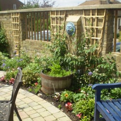 gardeners arms - Relax in our child freindly walled garden