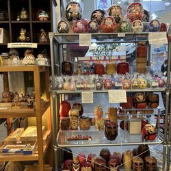 Kohshi - Daruma and other Japanese figures