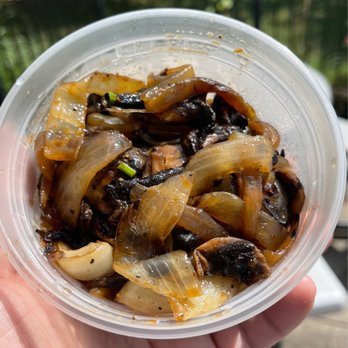 Kensington Market - Sautéed Mushrooms and Onions - Italian Near Me - Berlin, Connecticut Kensington Market - Sautéed Mushrooms and Onions - Italian Near Me - Berlin, Connecticut