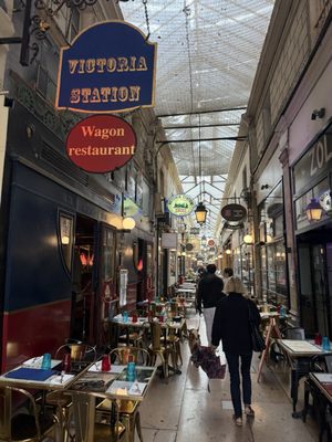 Passage des Panoramas by null