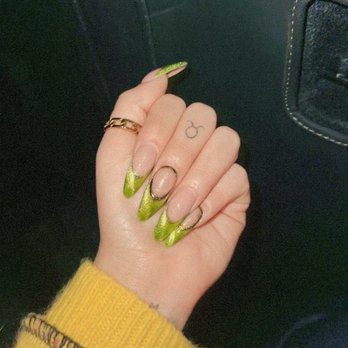 Phoebe’s Nail Bar - Nail Salons Near Me - Suisun City, California
