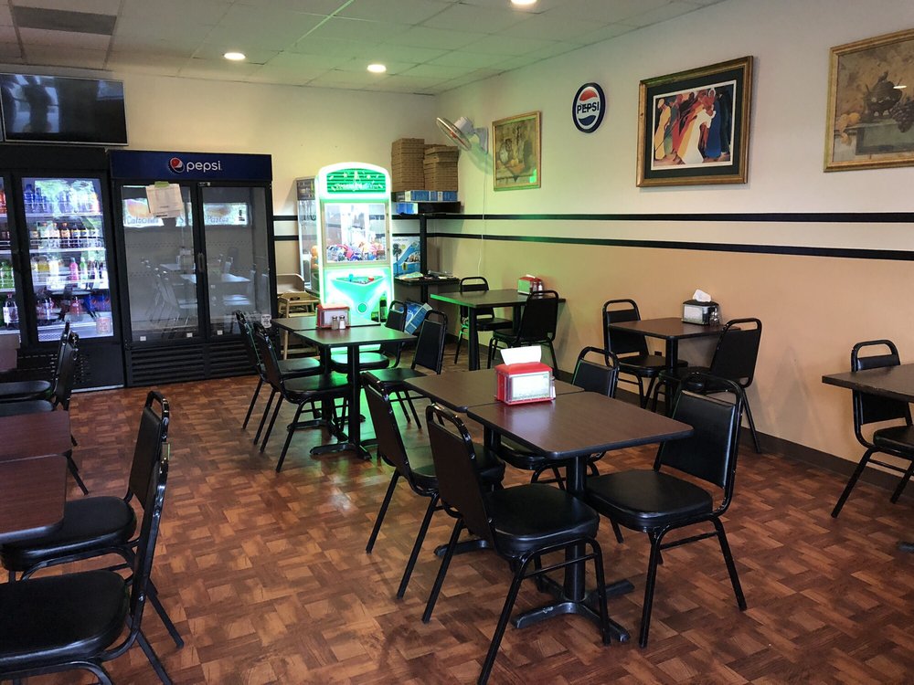 ITALIANO’S PIZZA Updated September 2024 11 Photos 3631 B Radford