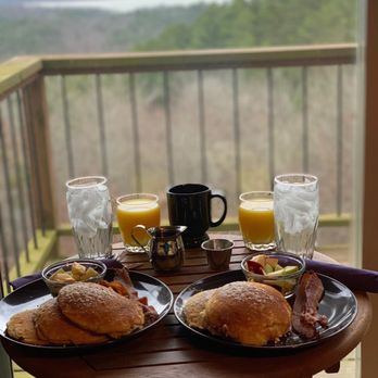 Lago Vista Villa - Hotels Near Me - Broken Bow, Oklahoma Lago Vista Villa - Hotels Near Me - Broken Bow, Oklahoma