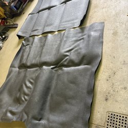 Auto Custom Carpets - The whole vinyl kit laid out. Rear area looks like they sent me the one for a Bronco, not a Ramcharger. JUNK