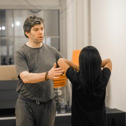 Terry Knickerbocker Studio - TK Studio Director of Voice and Speech, Matthew Dudley, works with a student.