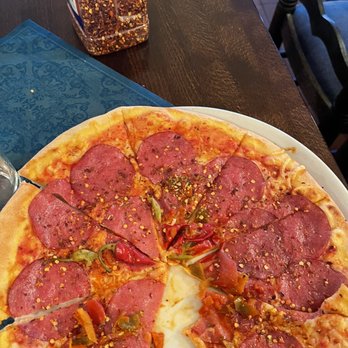 Pizzeria Il Sole - Pizza diábolo. Great pizza! - Italian Near Me - Salzburg, 5 Pizzeria Il Sole - Pizza diábolo. Great pizza! - Italian Near Me - Salzburg, 5