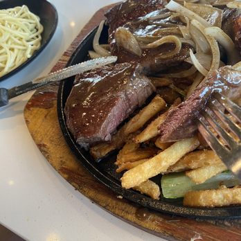 Manna Kitchen - Cross section - Cafes Near Me - Markham, Ontario